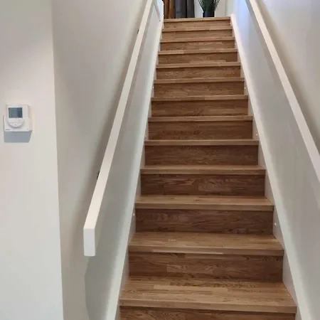 Feriehus Ny Rorbu Pa Kaikanten Ballstad