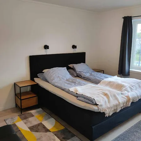 Ny Rorbu Pa Kaikanten Feriehus *